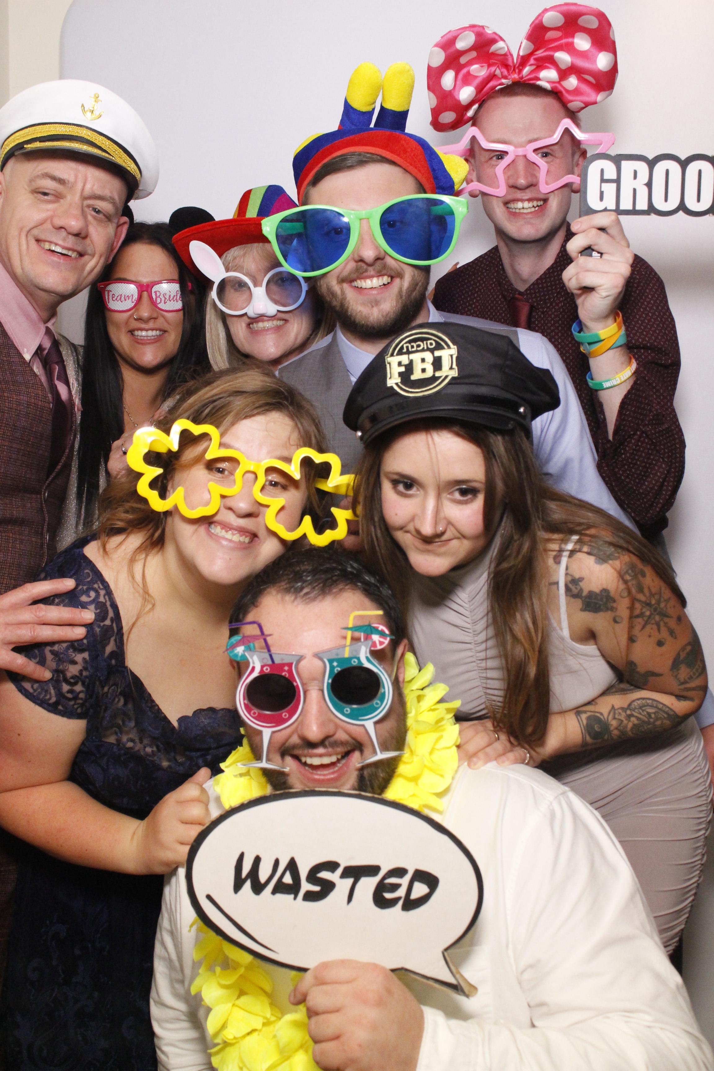Luke & Emily's Wedding | View more photos from the event at gallery.myphotoboothexperience.co.uk/u/MyPhotoBoothExperienceLtd/Luke-Emilys-Wedding